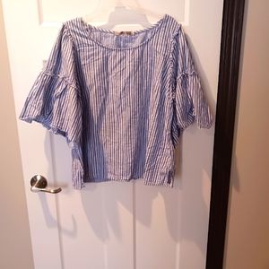 Women's flared sleeve top